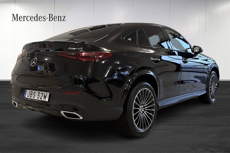Begagnad Mercedes GLC300e AMG Line Premium Plus 313 HK (230 kW) 2025 Svart SUV