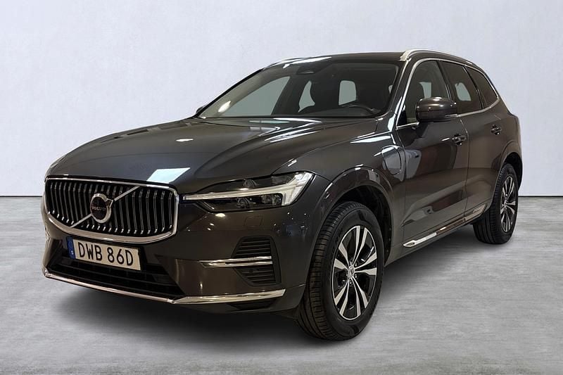 Begagnad Volvo XC60 253 HK (186 kW) 2022 Grå SUV