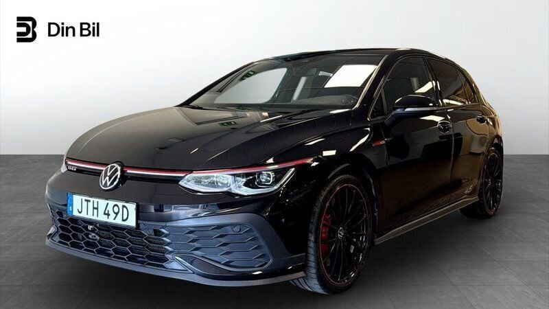 Svart Begagnad 2021 VW Golf VIII GTI Clubsport Halvkombi | 414 000 kr (Lite dyr) - Bild 1/4