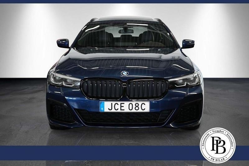 Begagnad BMW 530 M Sport 292 HK (214 kW) 2022 Blå Kombi