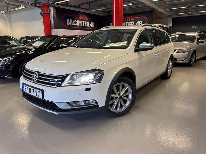 Vit Begagnad 2014 VW Passat Alltrack Kombi | 99 000 kr (Marknadspris) - Bild 1/4