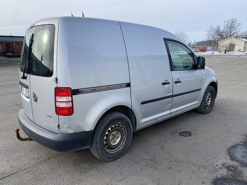 Begagnad VW Caddy 75 HK (55 kW) 2014 Silver Minibuss