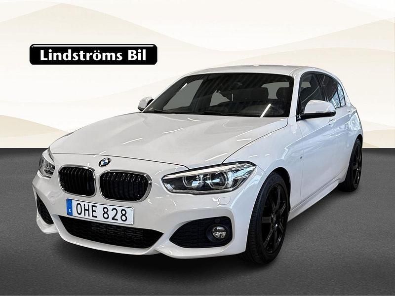 Vit Begagnad 2016 BMW 118 M Sport Halvkombi | 154 000 kr (Marknadspris) - Bild 1/3
