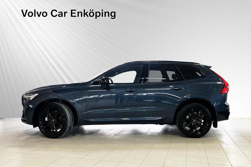 Begagnad Volvo XC60 350 HK (257 kW) 2025 Blå SUV