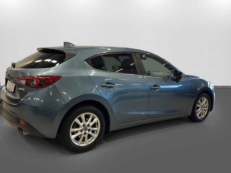 Begagnad Mazda 3 Inclusive 120 HK (88 kW) 2014 Blå Halvkombi