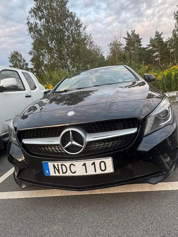 Begagnad 2016 Mercedes CLA200 Shooting Brake Kombi | 130 000 kr (Marknadspris) - Bild 1/4
