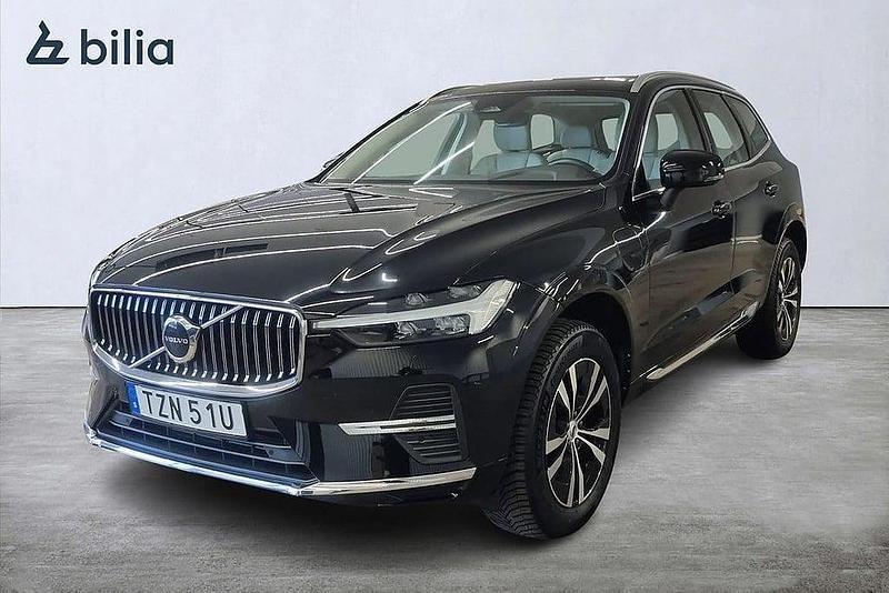 Svart Begagnad 2022 Volvo XC60 Core SUV | 429 000 kr (Bra pris) - Bild 1/4