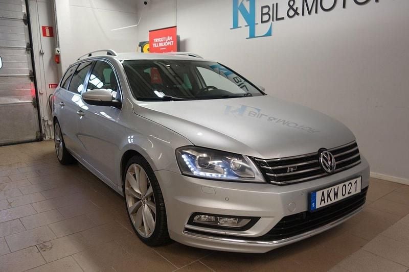 Silver (reflexsilver metallic) Begagnad 2014 VW Passat GT Kombi | 109 900 kr (Lite dyr) - Bild 1/4