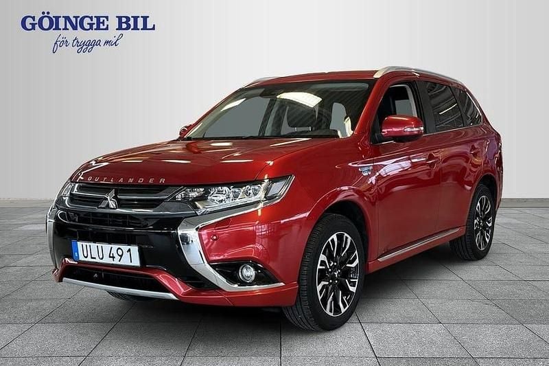 Röd Begagnad 2018 Mitsubishi Outlander SUV | 179 000 kr (Marknadspris) - Bild 1/2