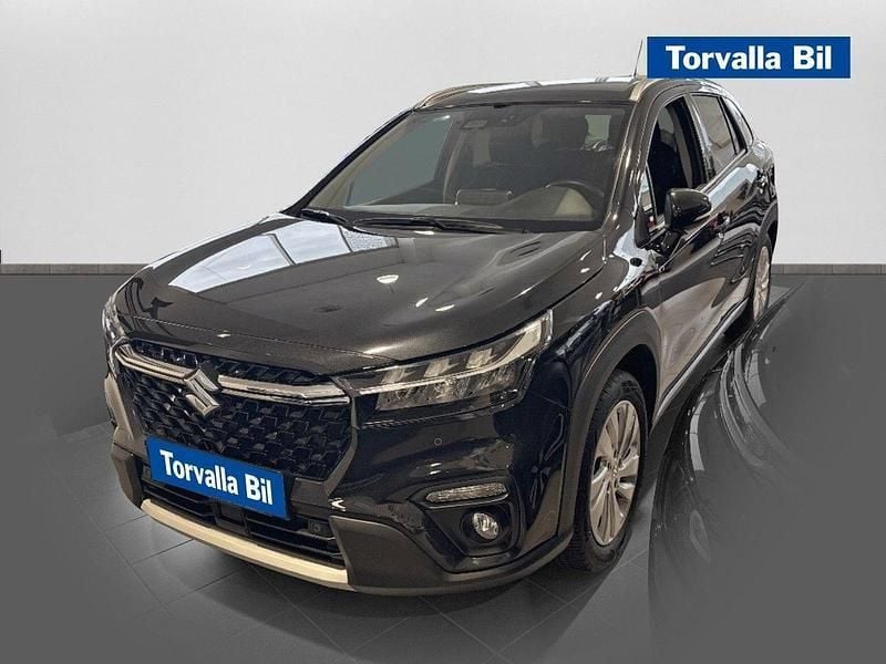 Svart Begagnad 2022 Suzuki SX4 S-Cross SUV | 239 000 kr (Marknadspris) - Bild 1/4