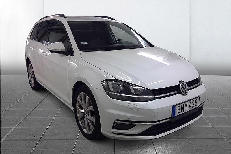 Begagnad VW Golf VIII GT 150 HK (110 kW) 2020 Vit Kombi