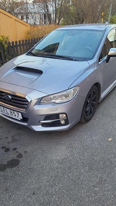 Silver Begagnad 2016 Subaru Levorg Kombi | 150 000 kr (Marknadspris) - Bild 1/4