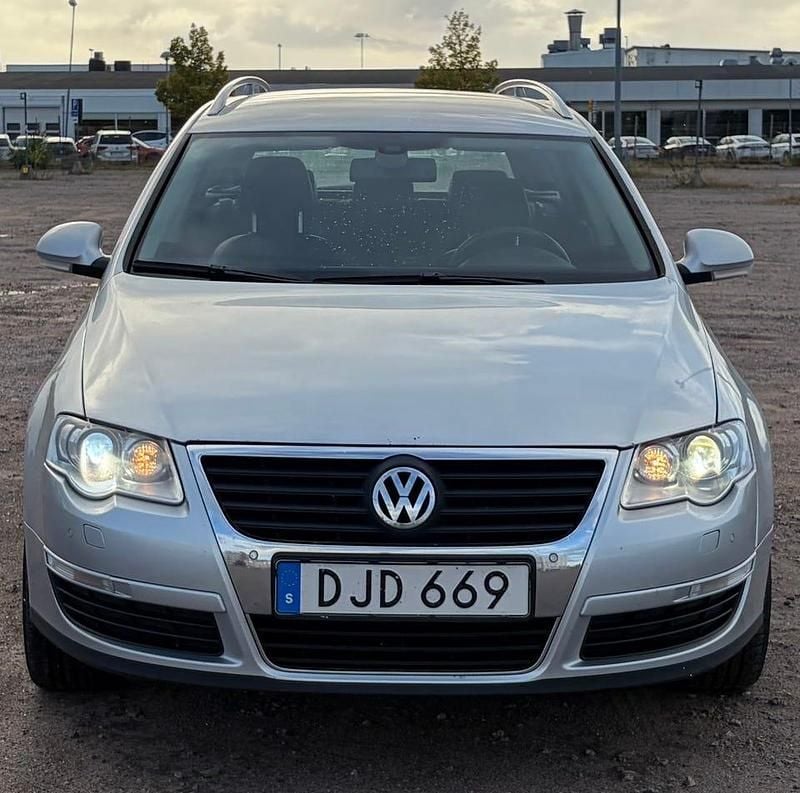 Begagnad 2010 VW Passat Kombi | 28 000 kr (Bra pris) - Bild 1/4