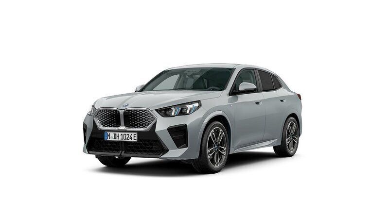 Grå Begagnad 2024 BMW iX2 M Sport SUV | 494 500 kr - Bild 1/4