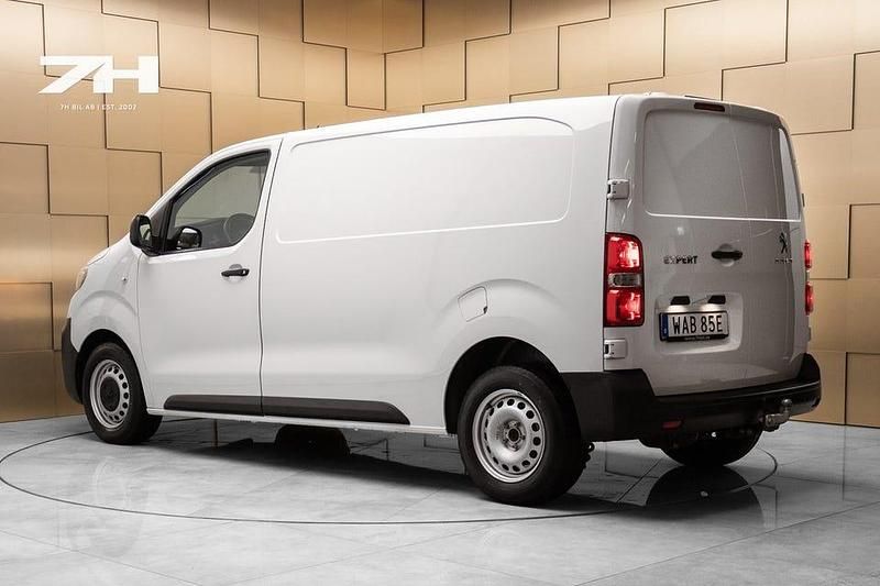 Begagnad Peugeot Expert 144 HK (105 kW) 2022 Vit Van