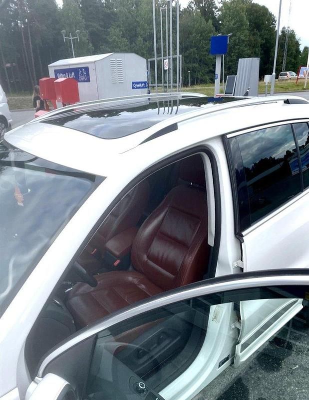 Vit Begagnad 2011 VW Tiguan SUV | 95 000 kr (Bra pris) - Bild 1/4