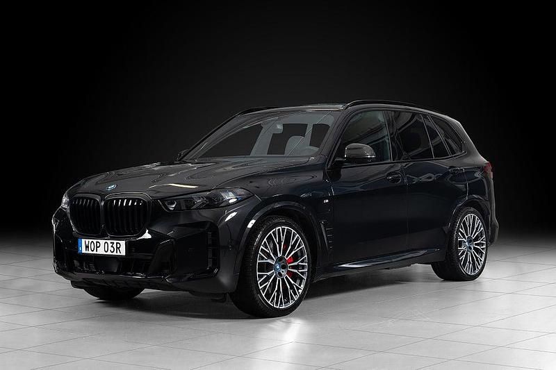 Begagnad BMW X5 M Sport 490 HK (360 kW) 2025 Svart SUV