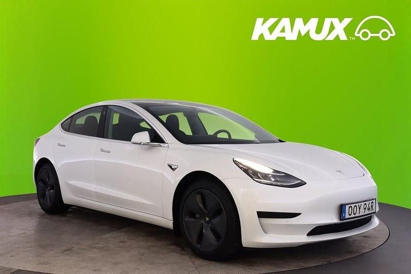 Begagnad Tesla Model 3 Standard Range Plus 239 kW (325 HK) 2020 Vit Sedan