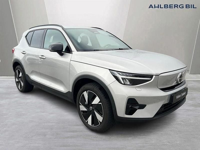 Begagnad Volvo EX40 Plus 188 kW (256 HK) 2024 Silver SUV