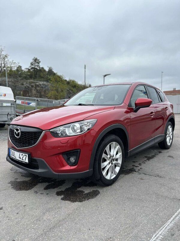 Röd Begagnad 2013 Mazda CX-5 SUV | 74 900 kr (Marknadspris) - Bild 1/4
