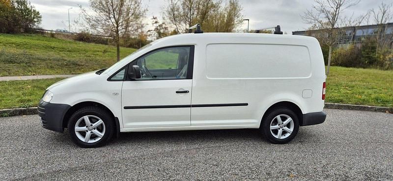 Vit Begagnad 2009 VW Caddy Maxi Minibuss | 74 900 kr (Marknadspris) - Bild 1/4