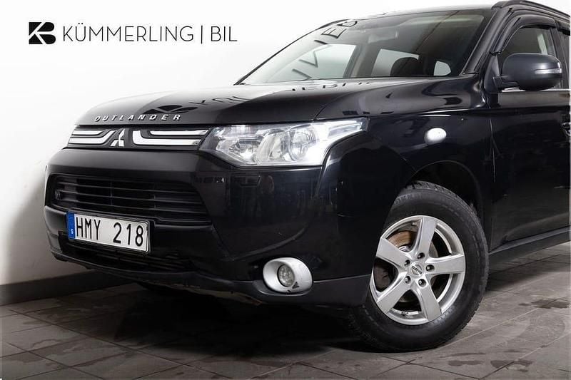 Begagnad Mitsubishi Outlander 151 HK (111 kW) 2012 Svart SUV