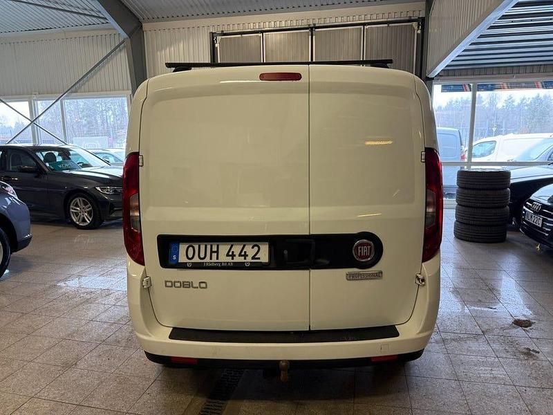 Begagnad Fiat Doblò 75 HK (55 kW) 2015 Vit Minibuss