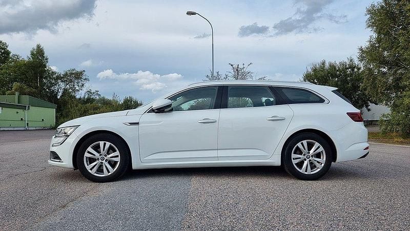Vit Begagnad 2018 Renault Talisman Kombi | 149 900 kr - Bild 1/4