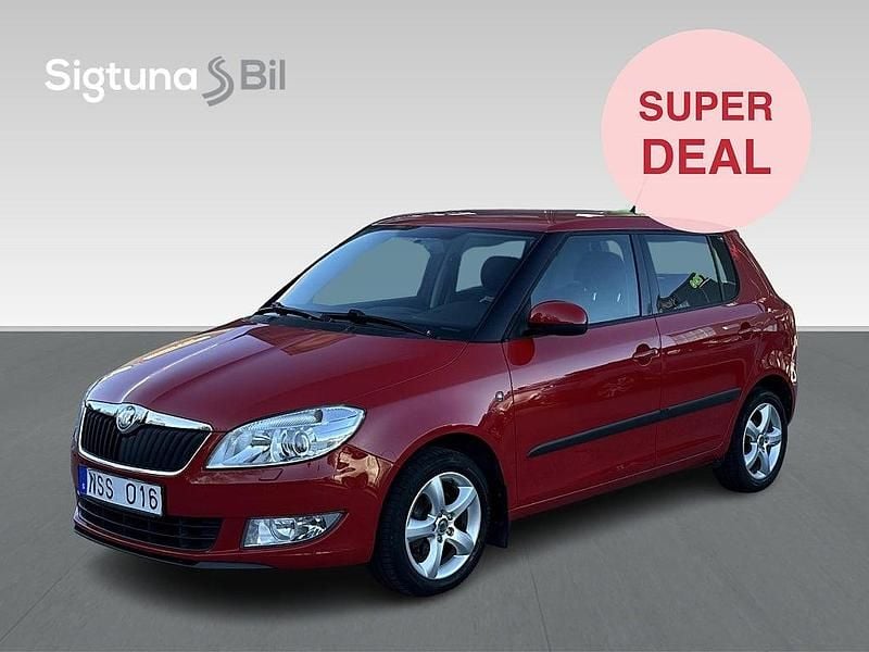 Röd Begagnad 2010 Skoda Fabia Sport Halvkombi | 64 900 kr (Lite dyr) - Bild 1/3