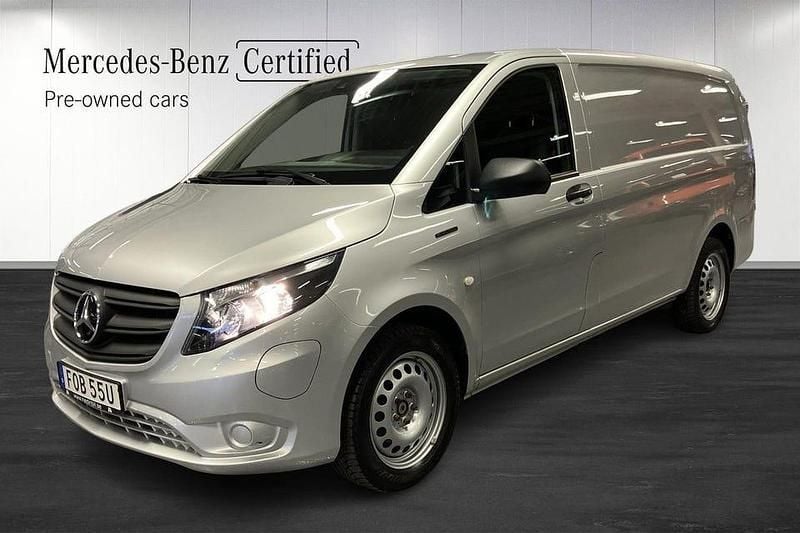 Begagnad Mercedes e-Vito 85 kW (116 HK) 2022 Silver Minibuss