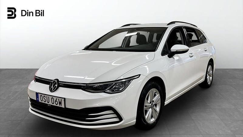 Begagnad VW Golf VIII 131 HK (96 kW) 2022 Vit Kombi