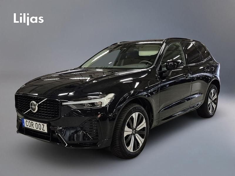 Svart Begagnad 2023 Volvo XC60 Plus SUV | 559 000 kr (Marknadspris) - Bild 1/4