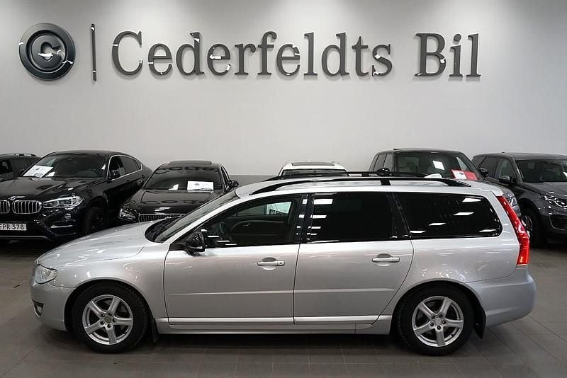 Silver Begagnad 2014 Volvo V70 Dynamic Kombi | 99 900 kr (Bra pris) - Bild 1/4