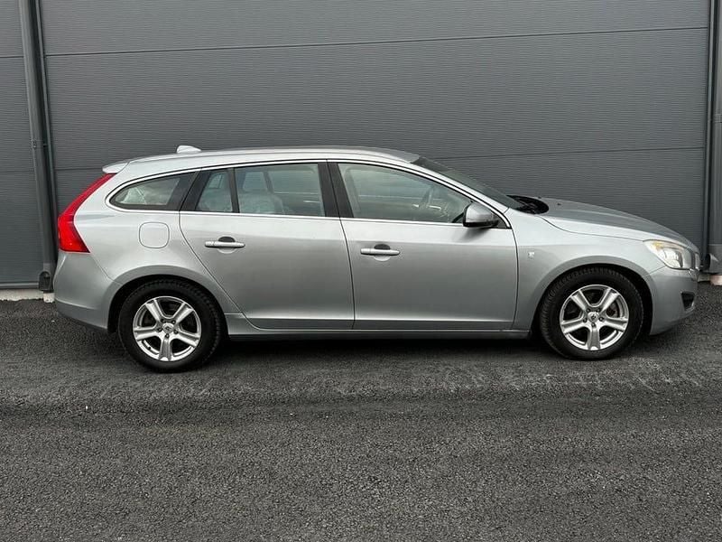 Begagnad Volvo V60 Ocean Race 116 HK (85 kW) 2012 Silver Kombi