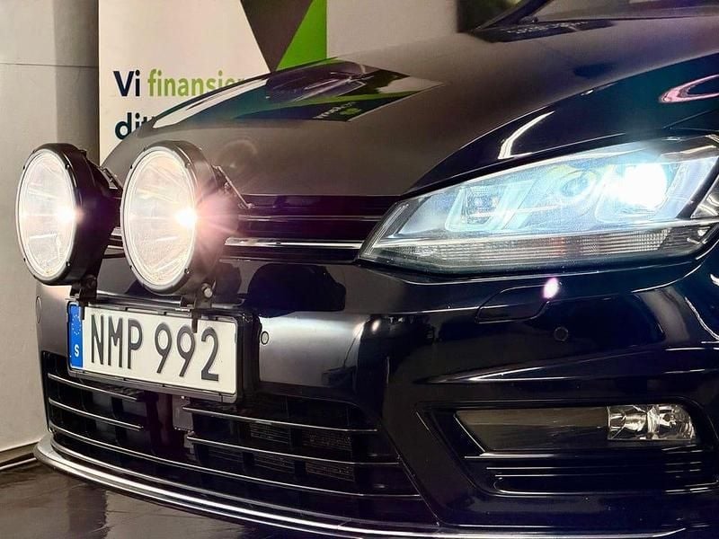 Begagnad VW Golf VII GT 150 HK (110 kW) 2015 Svart Kombi