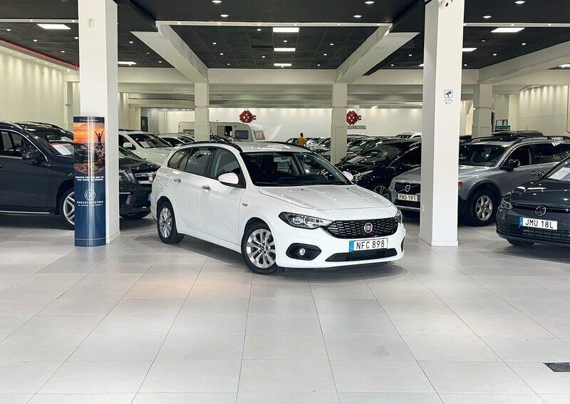Vit Begagnad 2017 Fiat Tipo S Kombi | 82 899 kr (Marknadspris) - Bild 1/4
