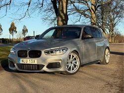 Silver Begagnad 2017 BMW M140 M Sport Halvkombi | 299 000 kr (Bra pris)