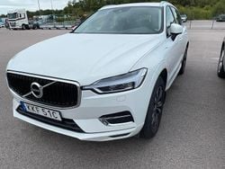 Vit Begagnad 2020 Volvo XC60 Momentum SUV | 325 000 kr (Bra pris)