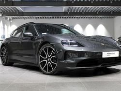 Grå Begagnad 2024 Porsche Taycan Sport Turismo Kombi | 995 000 kr