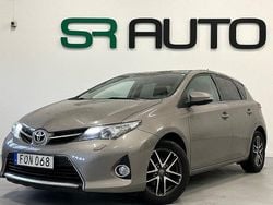 Brun Begagnad 2015 Toyota Auris Edition Halvkombi | 99 900 kr (Marknadspris)