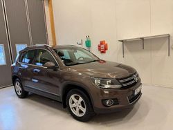 Brun Begagnad 2012 VW Tiguan Sportline SUV | 79 000 kr (Marknadspris)