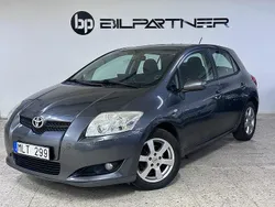 Grå Begagnad 2007 Toyota Auris Halvkombi | 29 900 kr (Marknadspris)