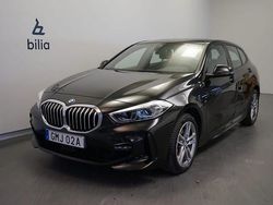 Svart Begagnad 2023 BMW 118 M Sport Halvkombi | 299 500 kr (Lite dyr)