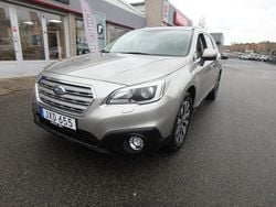 Ljusbrun (champagnemetallic) Begagnad 2015 Subaru Outback Kombi | 185 000 kr (Marknadspris)