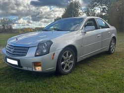 Grå Begagnad 2003 Cadillac CTS Sedan | 32 500 kr (Marknadspris)