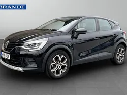 Svart Begagnad 2022 Renault Captur Zen SUV | 224 900 kr (Marknadspris)