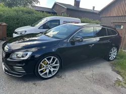 Svart Begagnad 2015 Volvo V60 R-Design Kombi | 189 900 kr (Lite dyr)