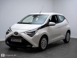 Vit Begagnad 2021 Toyota Aygo X-play Halvkombi | 138 900 kr (Lite dyr)