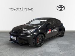 Svart Begagnad 2024 Toyota Yaris Premium Halvkombi | 599 000 kr