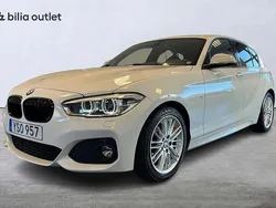 Vit Begagnad 2018 BMW 120 M Sport Halvkombi | 214 900 kr (Marknadspris)